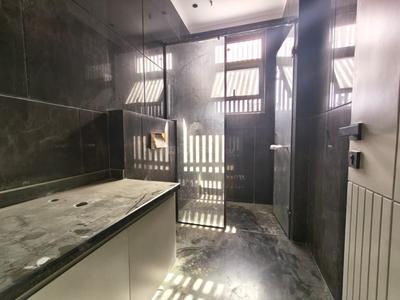 Kitchen Image of 2440 Sq.ft 3 BHK Builder Floor for sale in Defence Colony New Delhi for Rs. 150000000