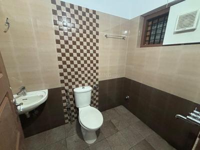 Image of 1800 Sq.ft 3 BHK Apartment / Flat for rent in Thrippunithura, Kochi for Rs. 22000