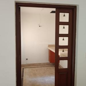 Bedroom Image of 9000 Sq.ft 8 BHK Independent House for rent in Adyar Chennai for Rs. 400000
