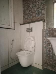 Common Bathroom Image of 3028 Sq.ft 4 BHK Apartment / Flat for sale in Dasnac Burj, Sector 75 Noida for Rs. 50000000