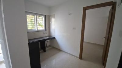 Kitchen Image of 850 Sq.ft 2 BHK Apartment / Flat for rent in Kumar Primavera B6, Wadgaon Sheri Pune for Rs. 35000