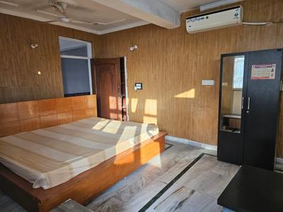 Bedroom Image of 1000 Sq.ft 1.5 BHK Apartment / Flat for rent in Jai Bharat Apartment, Sector 4 Dwarka New Delhi for Rs. 32000