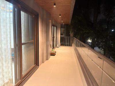 Balcony Image of 1600 Sq.ft 3.5 BHK Apartment / Flat for rent in Mahavir Apartment, Sector 29 Noida for Rs. 48000