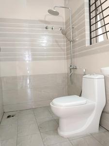 Common Bathroom Image of 1434 Sq.ft 3 BHK Apartment / Flat for rent in 4 Sight Grand Castle, Garia, Sonarpur Kolkata for Rs. 40000
