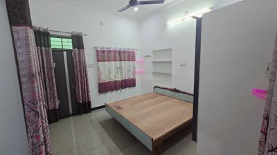 Bedroom Image of 600 Sq.ft 2 BHK Builder Floor for rent in Sharah Kajani Bikaner for Rs. 10000