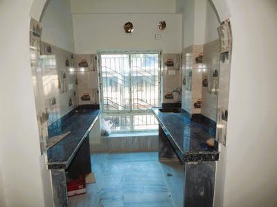 Kitchen Image of 910 Sq.ft 2 BHK Apartment / Flat for sale in Dum Dum Cantonment Kolkata for Rs. 3913000