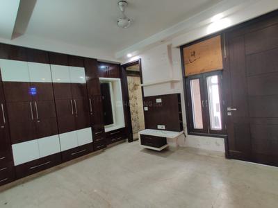 Bedroom Image of 1800 Sq.ft 3 BHK Builder Floor for rent in Tagore Garden Extension New Delhi for Rs. 76000