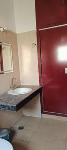 Bathroom Image of 2750 Sq.ft 4.5 BHK Villa for rent in Noida Extension Greater Noida for Rs. 40000