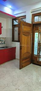 Kitchen Image of 1800 Sq.ft 2 BHK Builder Floor for rent in Gomti Nagar Lucknow for Rs. 19000