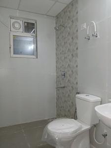 Common Bathroom Image of 1250 Sq.ft 3 BHK Builder Floor for sale in Signature Global City 37D 1, Sector 37D Gurgaon for Rs. 15000000