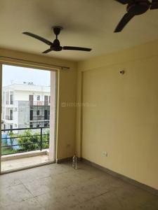 Bedroom Image of 934 Sq.ft 3 BHK Apartment / Flat for rent in Wave City Residential Plots, Wave City Ghaziabad for Rs. 16000