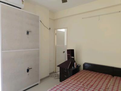 Bedroom Image of 850 Sq.ft 3 BHK Apartment / Flat for rent in Pyramid Infinity, Sector 70 Gurgaon for Rs. 27000