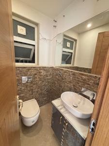 Bathroom Image of 4500 Sq.ft 4 BHK Builder Floor for sale in Sarvodaya Enclave New Delhi for Rs. 125000000