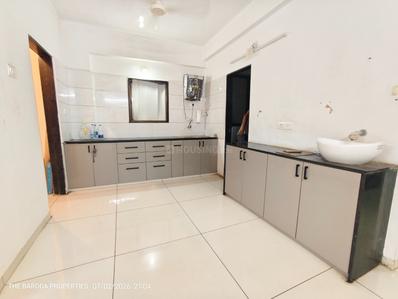 Kitchen Image of 1500 Sq.ft 3 BHK Apartment / Flat for rent in Tia Four Avenues, Khanpur Vadodara for Rs. 18000