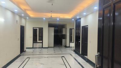 Living Room Image of 2000 Sq.ft 3 BHK Builder Floor for rent in Sector 41 Noida for Rs. 40000