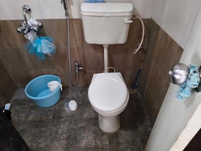 Bathroom Image of 750 Sq.ft 1 BHK Apartment / Flat for rent in Pietra Enclave, Katraj Pune for Rs. 18000