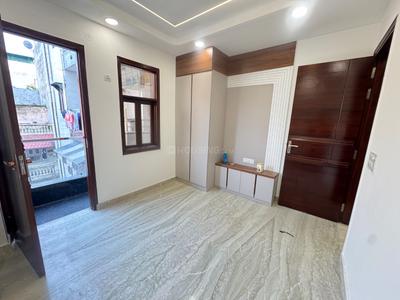 Bedroom Image of 1050 Sq.ft 3 BHK Builder Floor for sale in Sector 7 Rohini New Delhi for Rs. 13500000
