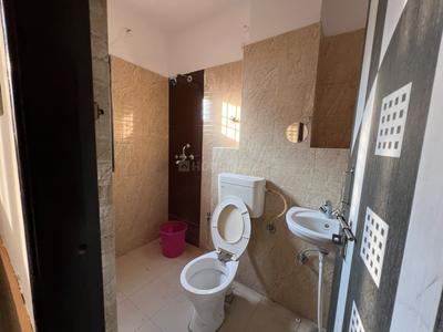 Bathroom Image of 1100 Sq.ft 3 BHK Apartment / Flat for sale in Mansarovar Jaipur for Rs. 6000000