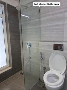 Bathroom Image of 1450 Sq.ft 2.5 BHK Independent House for rent in HDIL Metropolis Residences, Andheri West Mumbai for Rs. 119500