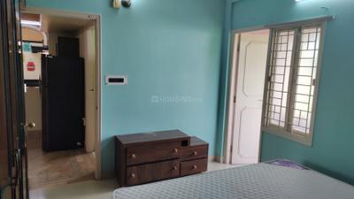 Bedroom Image of 900 Sq.ft 2 BHK Apartment / Flat for rent in Kasba Kolkata for Rs. 26000