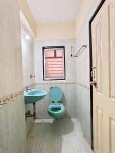 Bathroom Image of 600 Sq.ft 1 BHK Apartment / Flat for sale in Dahisar West Mumbai for Rs. 11000000