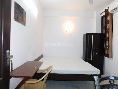 Bedroom Image of Agarwal&#x27;s Paying guest  9990589489 in Sector 126, Noida