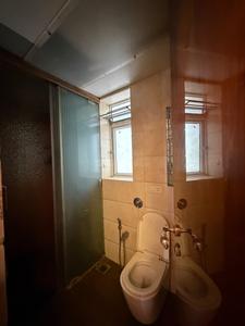 Bathroom Image of 1000 Sq.ft 2 BHK Apartment / Flat for rent in Mazgaon Mumbai for Rs. 125000