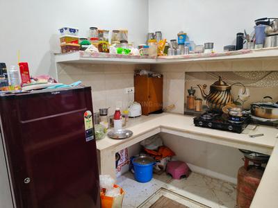 Kitchen Image of 1000 Sq.ft 2.5 BHK Builder Floor for rent in Sector 6 Gurgaon for Rs. 16000