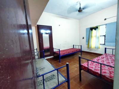 Hall Image of Bala&#x27;s ladies hostel and PG in Anna Nagar, Chennai