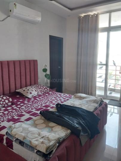 The Green Living Main Image 1