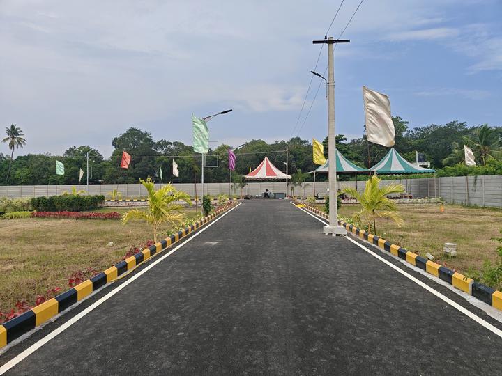 Naduveerapattu Main Image 1