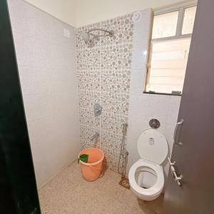 Bathroom Image of 1014 Sq.ft 2 BHK Apartment / Flat for rent in Wakad Pune for Rs. 35000