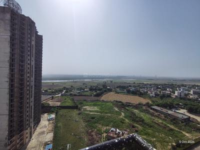 Balcony Image of 1050 Sq.ft 2 BHK Apartment / Flat for sale in Antriksh Golf City Phase 1, Sector 150 Noida for Rs. 10000000