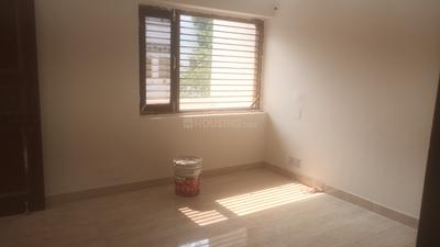 Bedroom Image of 1600 Sq.ft 2 BHK Builder Floor for rent in Sector 16 Faridabad for Rs. 20000