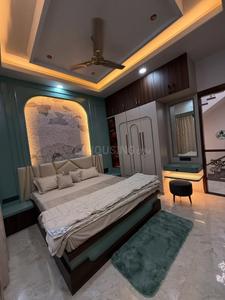Bedroom Image of 1700 Sq.ft 3 BHK Builder Floor for sale in Mukherjee Nagar New Delhi for Rs. 14000000