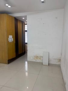 Bedroom Image of 1800 Sq.ft 3 BHK Independent House for rent in Kirti Nagar New Delhi for Rs. 75000