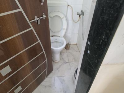 Bathroom Image of 1500 Sq.ft 1 BHK Villa for rent in Warje Pune for Rs. 21000