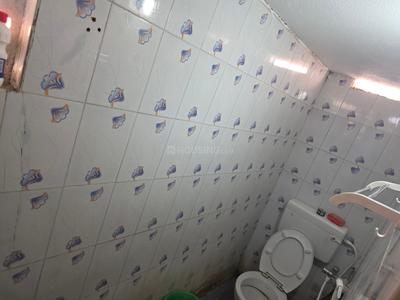 Bathroom Image of 767 Sq.ft 2 BHK Apartment / Flat for sale in Ambattur Chennai for Rs. 6000000