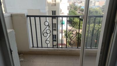 Balcony Image of 1000 Sq.ft 2 BHK Apartment / Flat for sale in Emaar Emerald Estate, Sector 65 Gurgaon for Rs. 20500000