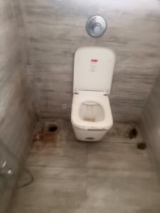 Bathroom Image of 1000 Sq.ft 2 BHK Apartment / Flat for rent in Wagholi Pune for Rs. 26500