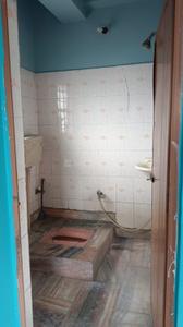 Bathroom Image of 1200 Sq.ft 2 BHK Apartment / Flat for rent in Ushagram Asansol for Rs. 9000
