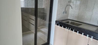Kitchen Image of 1015 Sq.ft 2 BHK Apartment / Flat for rent in Shapoorji Pallonji Joyville Sensorium, Maan Pune for Rs. 25000