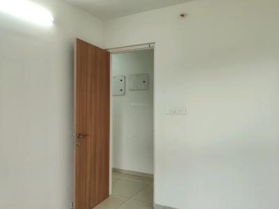 Bedroom Image of 920 Sq.ft 2 BHK Apartment / Flat for rent in Kasarvadavali Thane for Rs. 29000