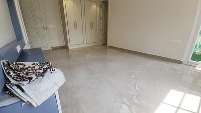 Bedroom Image of 1620 Sq.ft 3 BHK Builder Floor for sale in Surajmal Vihar New Delhi for Rs. 35000000