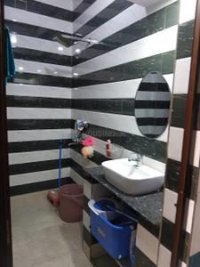 Bathroom Image of 500 Sq.ft 1 BHK Independent House for rent in Baprola New Delhi for Rs. 10000
