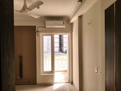 Bedroom Image of 1720 Sq.ft 3 BHK Builder Floor for rent in Smartworld Orchard, Sector 61 Gurgaon for Rs. 65000