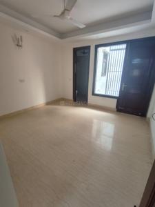Bedroom Image of 1800 Sq.ft 3 BHK Builder Floor for rent in Kailash Colony New Delhi for Rs. 95000