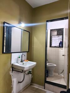 Common Bathroom One Image of 1450 Sq.ft 3 BHK Apartment / Flat for rent in Khadki Pune for Rs. 40000