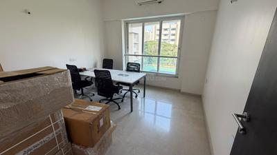Bedroom Image of 1275 Sq.ft 3 BHK Apartment / Flat for sale in Kalpataru Radiance, Goregaon West Mumbai for Rs. 54000000