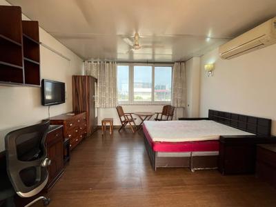 Bedroom Image of 1500 Sq.ft 1 RK Builder Floor for rent in Defence Colony New Delhi for Rs. 72000